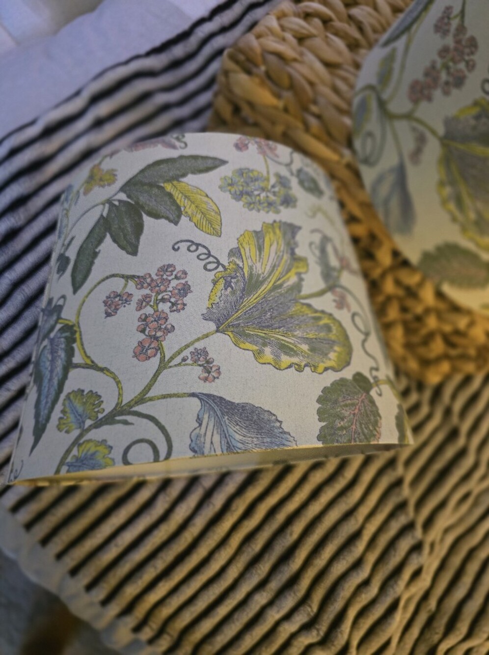 Floral Printed Lampshade Pair - Multicolor Bella Swan - Picture 2 of 11